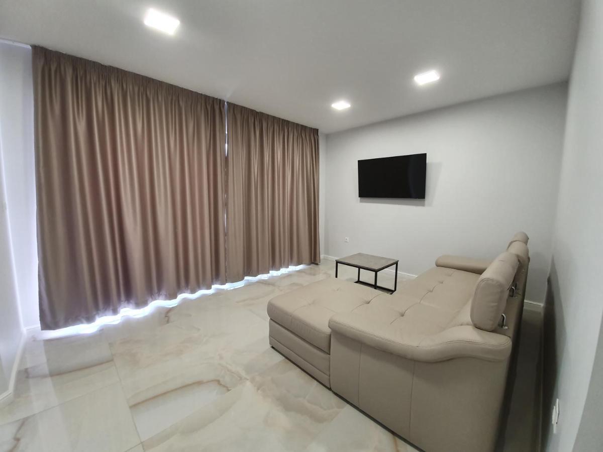 Bellissima Apartments Brist Luaran gambar